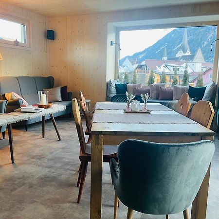 Pension Geissler-Reicher Oberwoelz Stadt エクステリア 写真