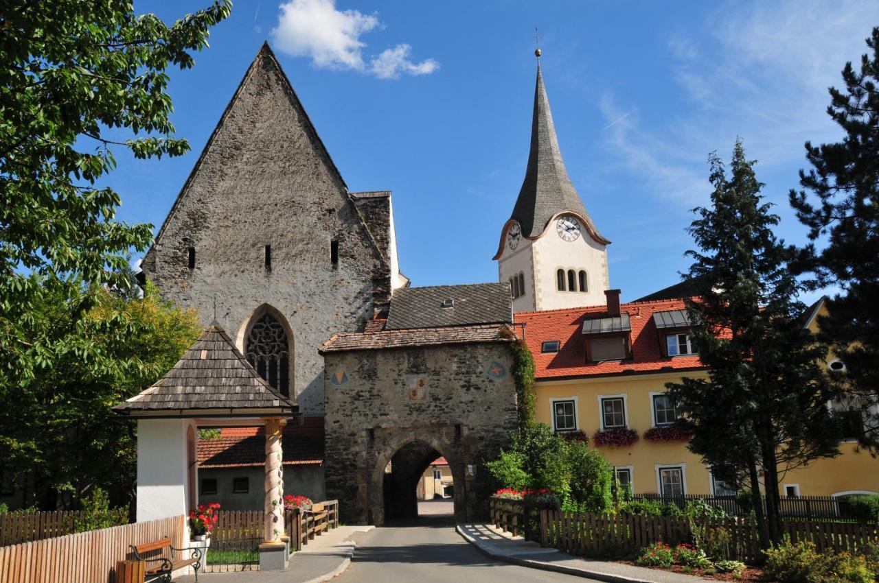 Pension Geissler-Reicher Oberwoelz Stadt エクステリア 写真