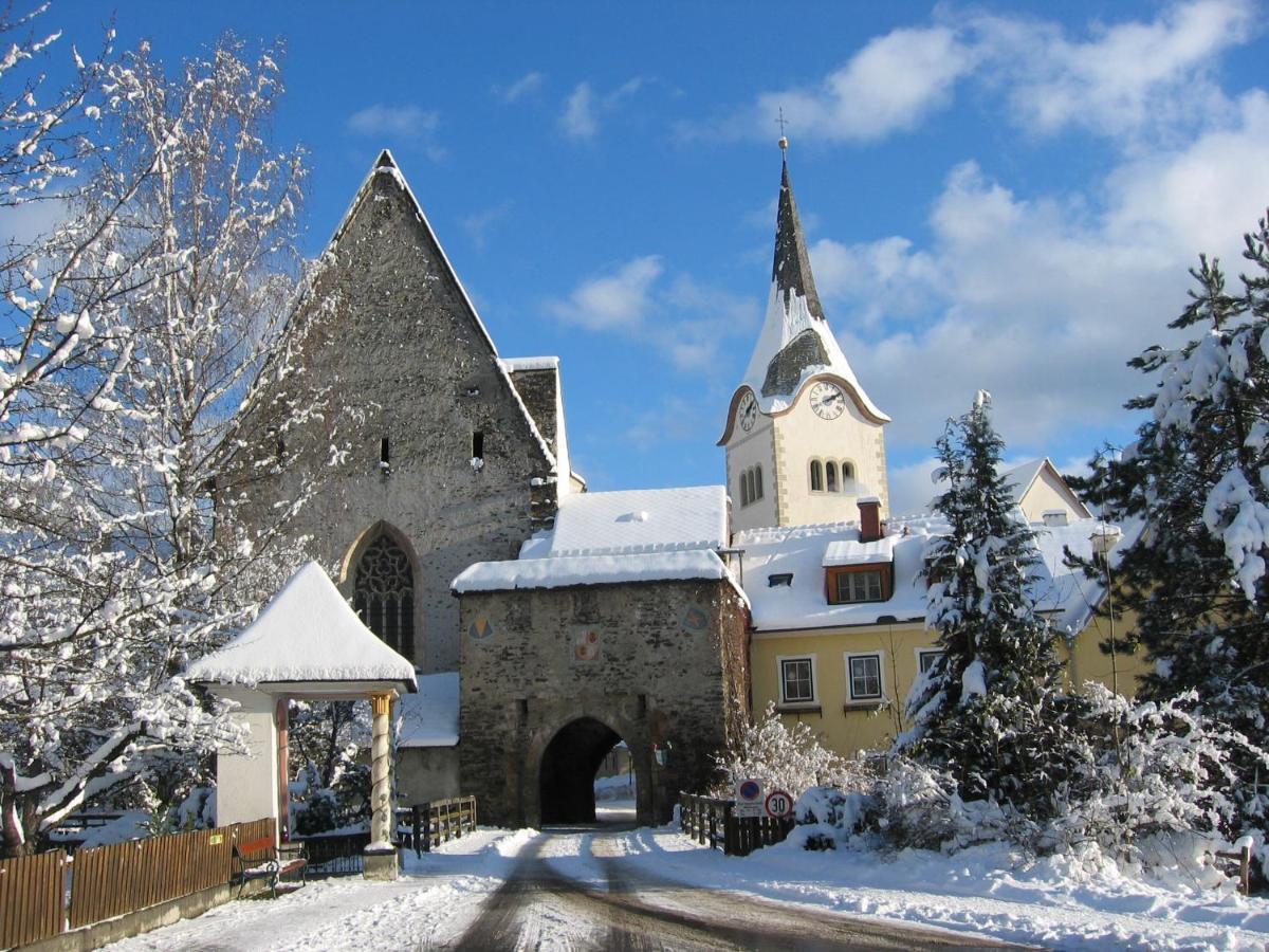 Pension Geissler-Reicher Oberwoelz Stadt エクステリア 写真