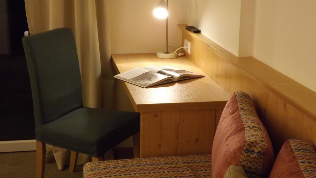 Pension Geissler-Reicher Oberwoelz Stadt エクステリア 写真